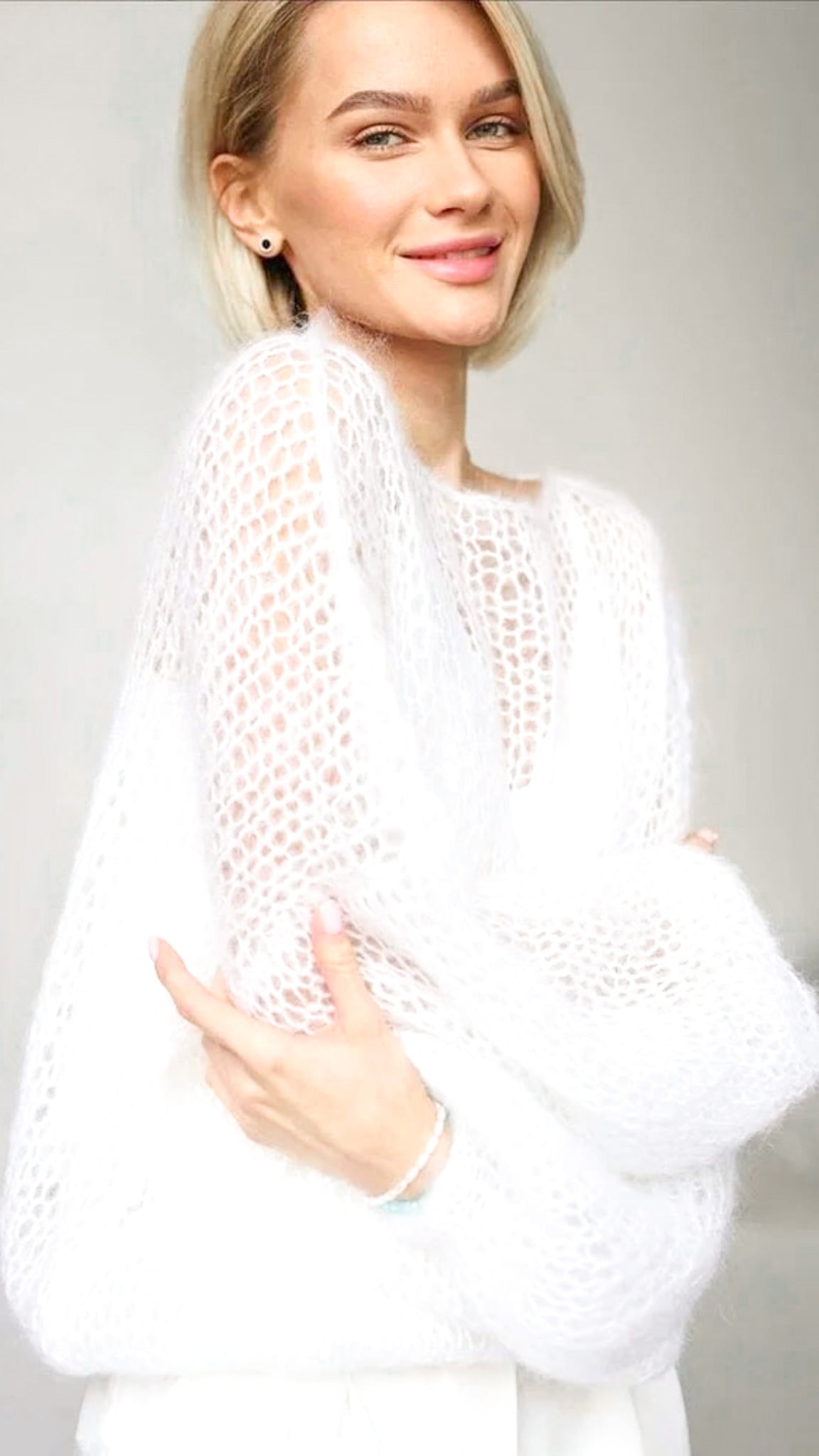 Gwyneth Mesh Pullover